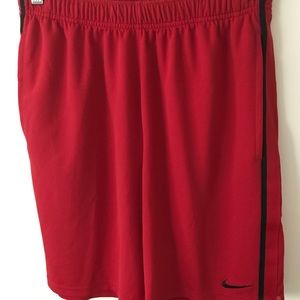 Men's Nike basketball mesh shorts